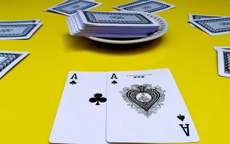 Nghệ thuật rút bài xì dách thông minh Rút sao cho không bị quắc