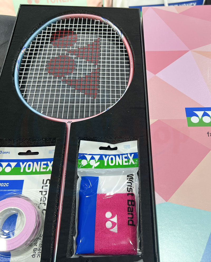 Set-vot-yonex-astrox-11-power-hong-2