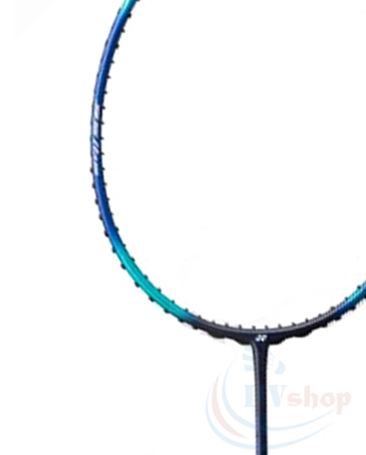 Vợt cầu lông Yonex Astrox 10 DG - chi tiết khớp chữ T công nghệ New Built-in T-Joint