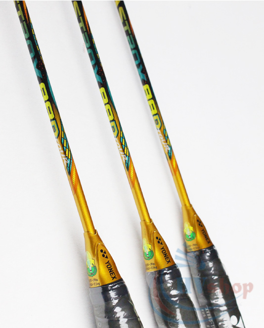 Vot-cau-long-yonex-astrox-88d-tour-than-vot
