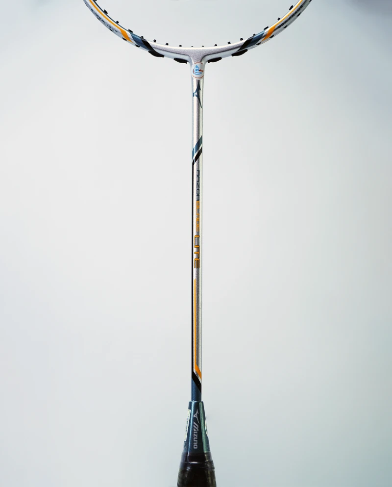 mizuno-razorblade-lite-chinh-hang-2