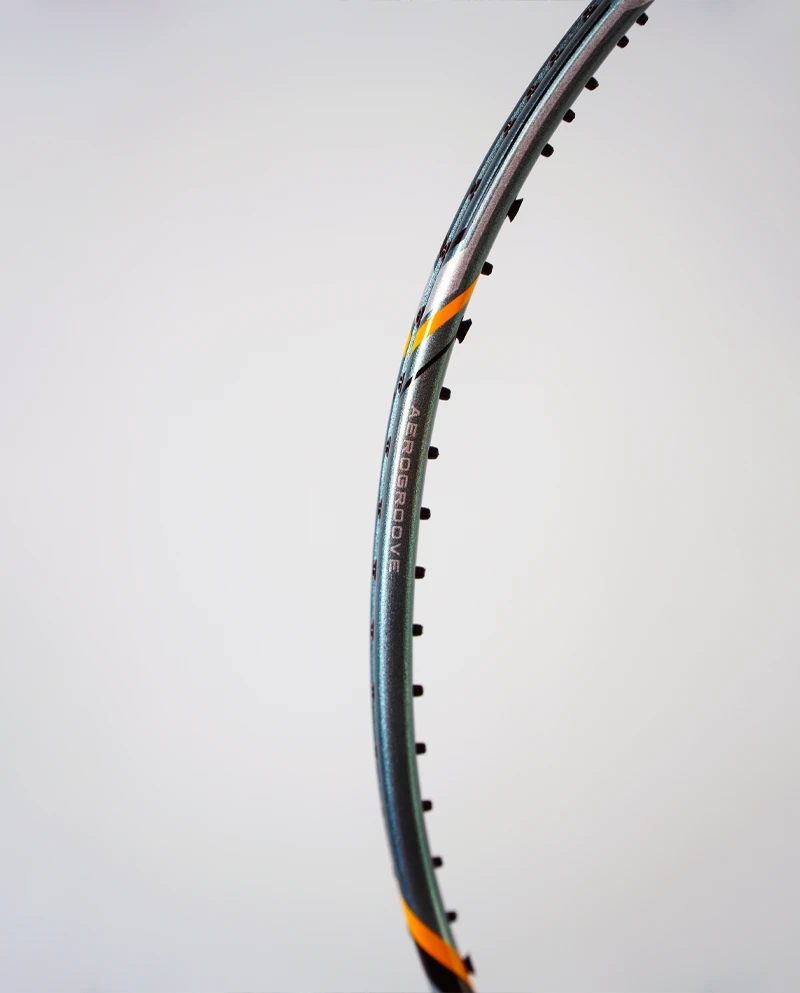 mizuno-razorblade-lite-chinh-hang-4