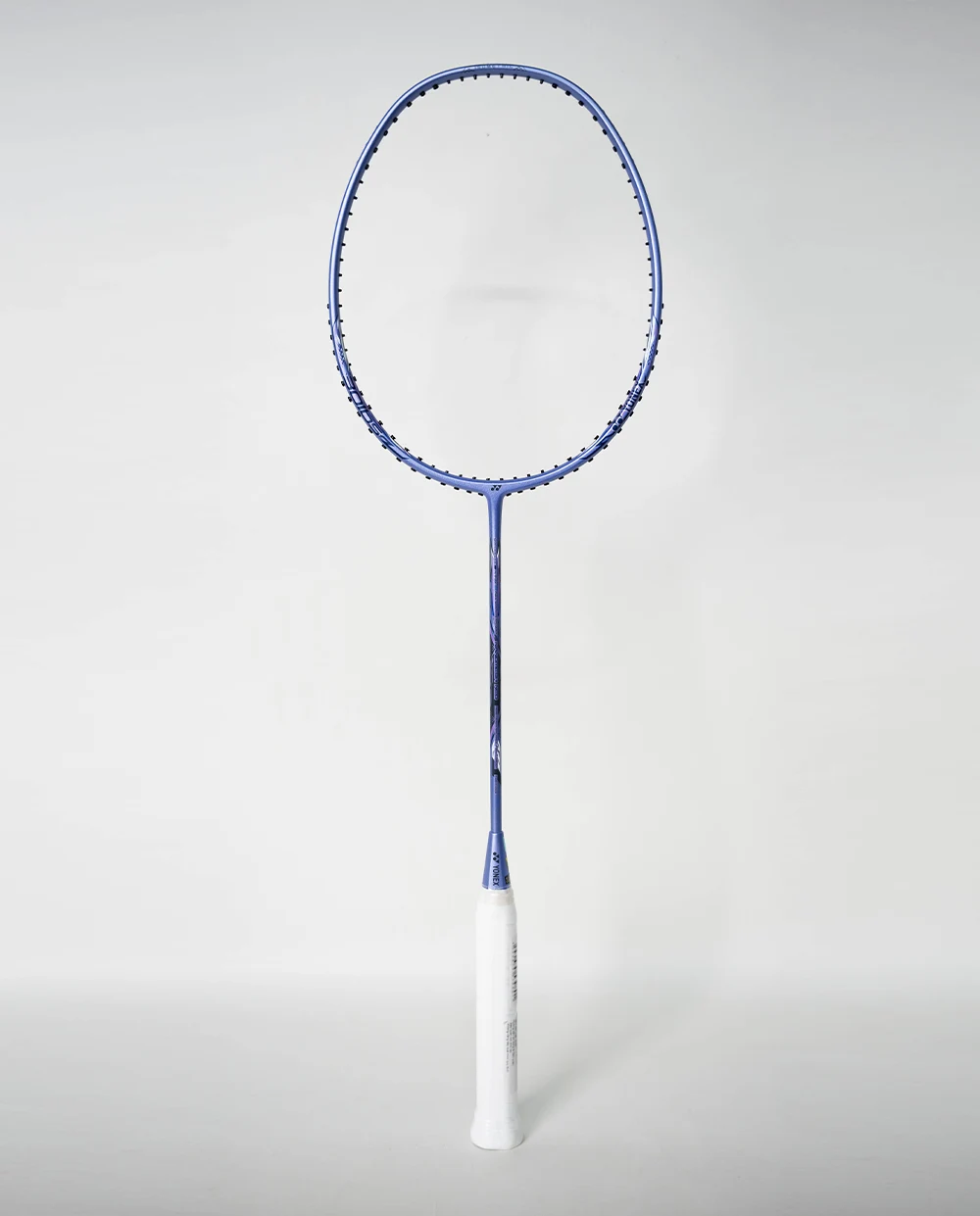 Chi tiết khung và trục vợt Yonex Astrox Lite 37i
